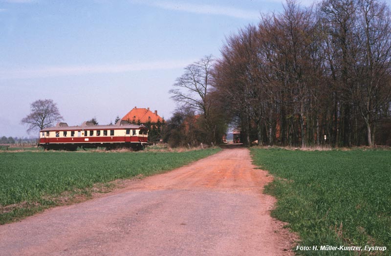 Der "WUMAG-Triebwagen" auf dem Weg nach Bruchhausen-Vilsen